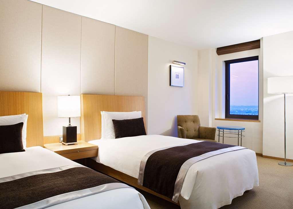 Ambassador Hotel Hsinchu Quarto foto A room at the hotel
